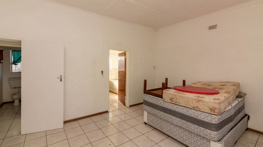 3 Bedroom Property for Sale in Kroonheuwel Free State